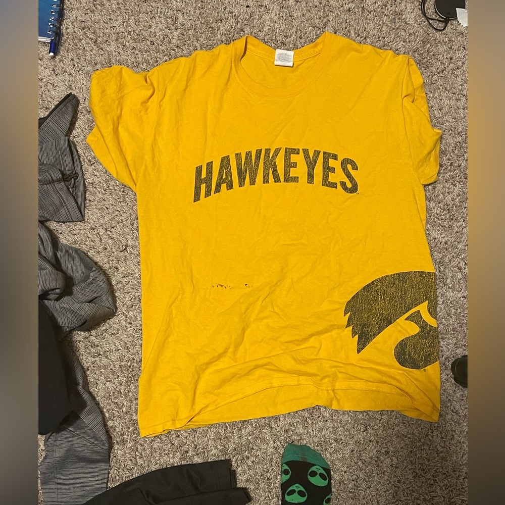 Iowa Hawkeye’s men’s t shirt - Large